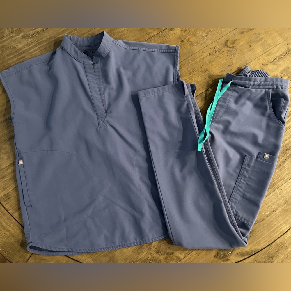 Figs Women's Scrub Set in Slate Blue XS